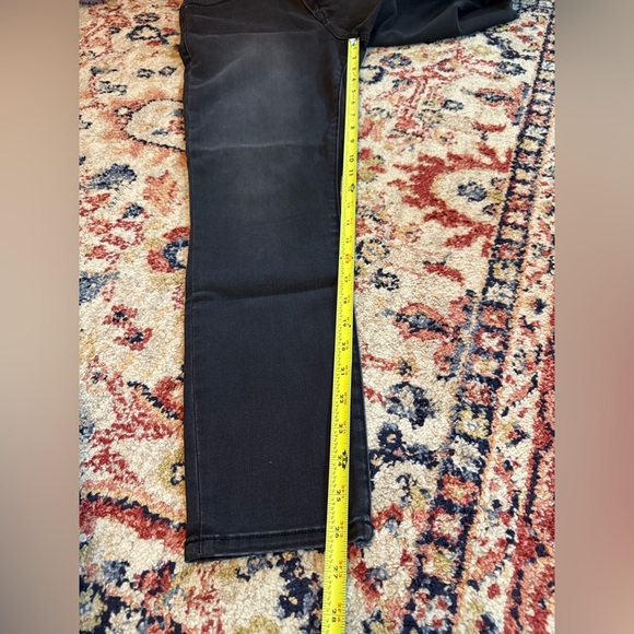 Good American Good Legs Crop Size 10/30 - Picture 6 of 7